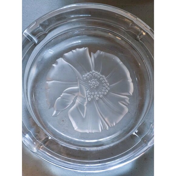 Vintage Emanuel Ungaro Glass Flower Signed Thick Ashtray (U1000) - Picture 3 of 7